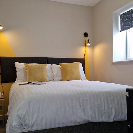 Apartment Three - Free Private Car Park - Sleeps 6 - 3 Shower Rooms - By Ocean City Retreats Plymouth Eksteriør billede