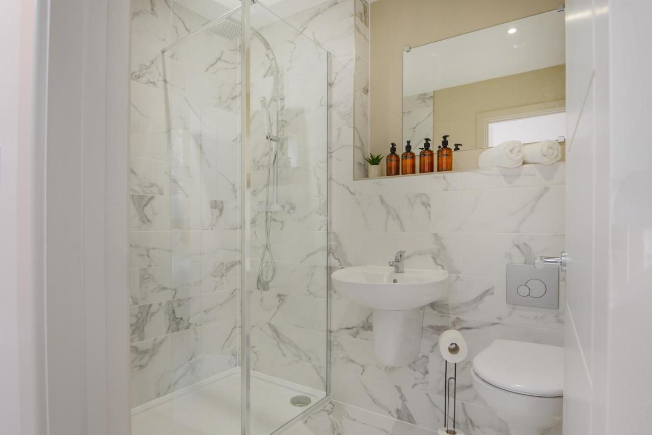 Apartment Three - Free Private Car Park - Sleeps 6 - 3 Shower Rooms - By Ocean City Retreats Plymouth Eksteriør billede