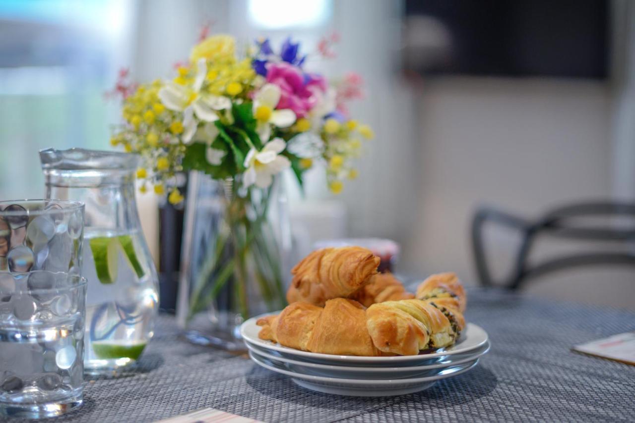 Apartment Three - Free Private Car Park - Sleeps 6 - 3 Shower Rooms - By Ocean City Retreats Plymouth Eksteriør billede