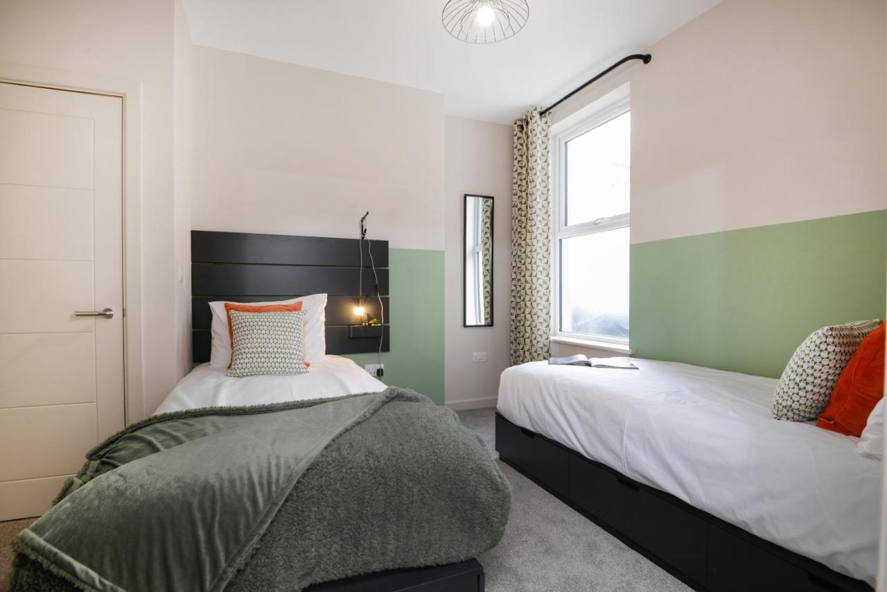 Apartment Three - Free Private Car Park - Sleeps 6 - 3 Shower Rooms - By Ocean City Retreats Plymouth Eksteriør billede