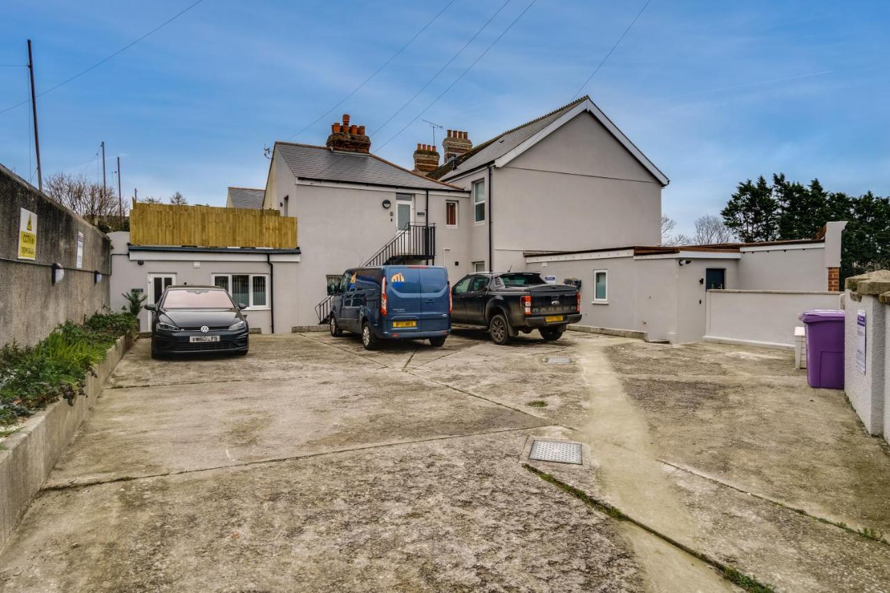 Apartment Three - Free Private Car Park - Sleeps 6 - 3 Shower Rooms - By Ocean City Retreats Plymouth Eksteriør billede