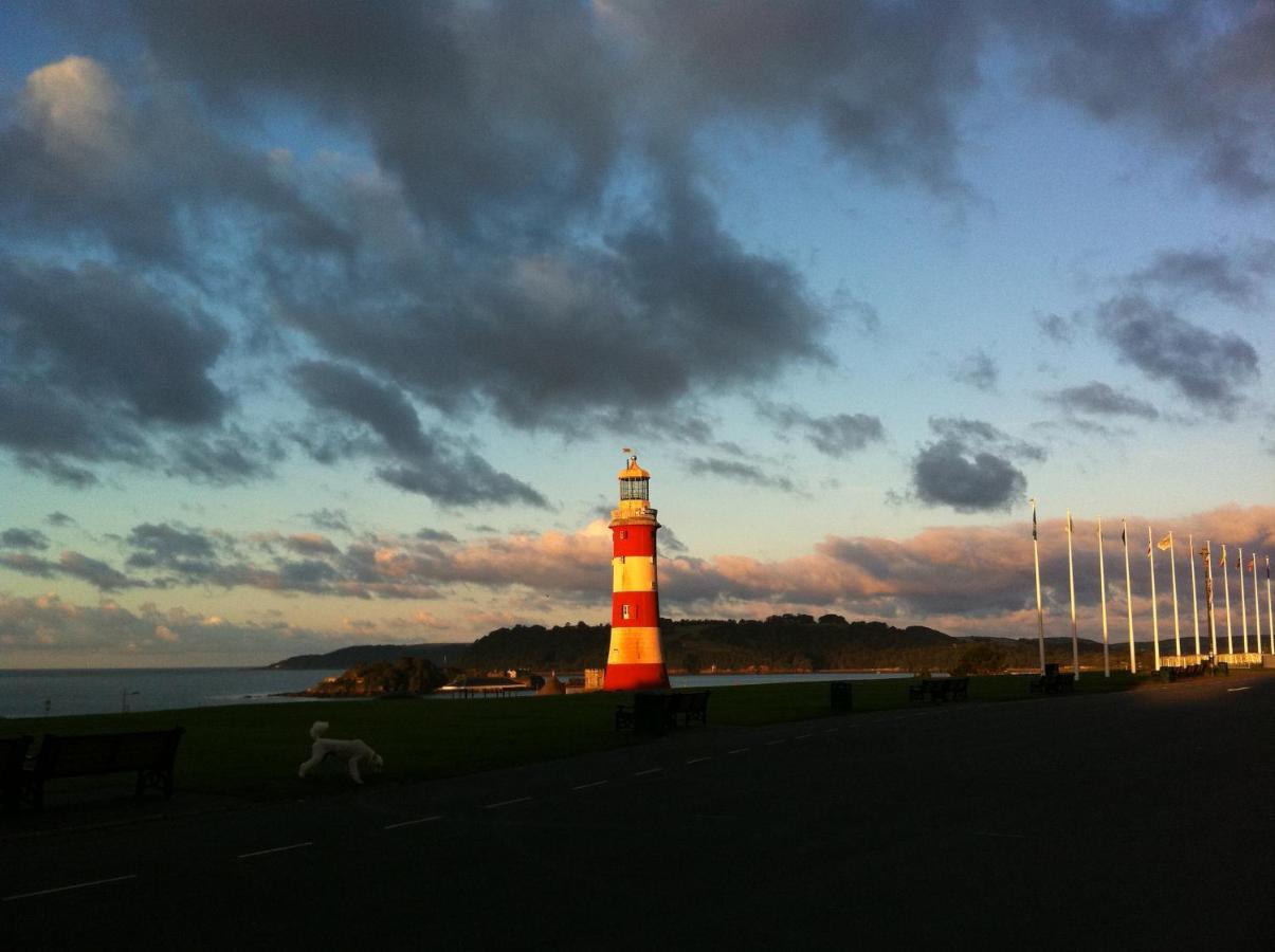 Apartment Three - Free Private Car Park - Sleeps 6 - 3 Shower Rooms - By Ocean City Retreats Plymouth Eksteriør billede